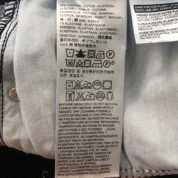 Levi’s 515 distressed edge cutoffs Size 14 - Picture 6 of 6